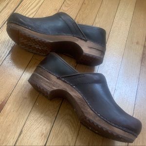 Brown Sanita Clogs (38) with wooden heal